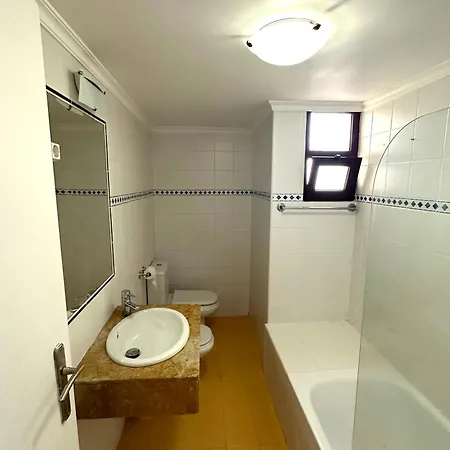 02- Double With Private Bath سانتا كروز